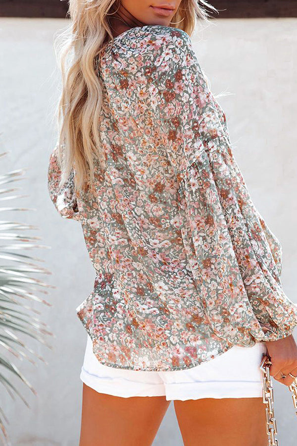 Chic Floral Print V-Neck Blouse