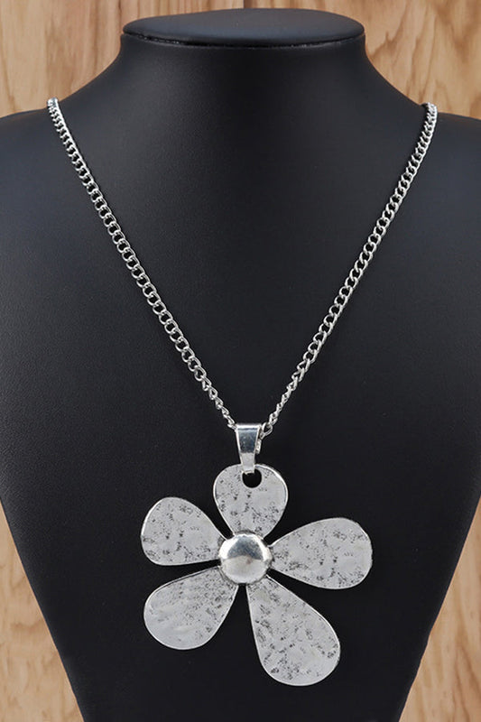 Irregular Vintage Flower Necklace